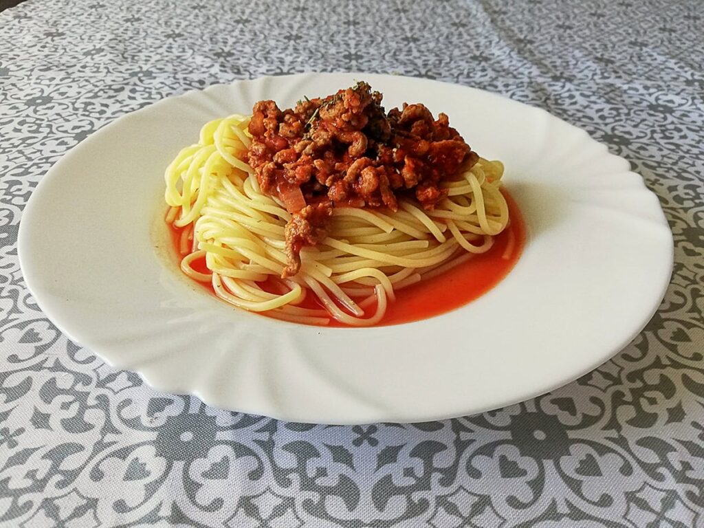 Przepis na spaghetii bolognese
